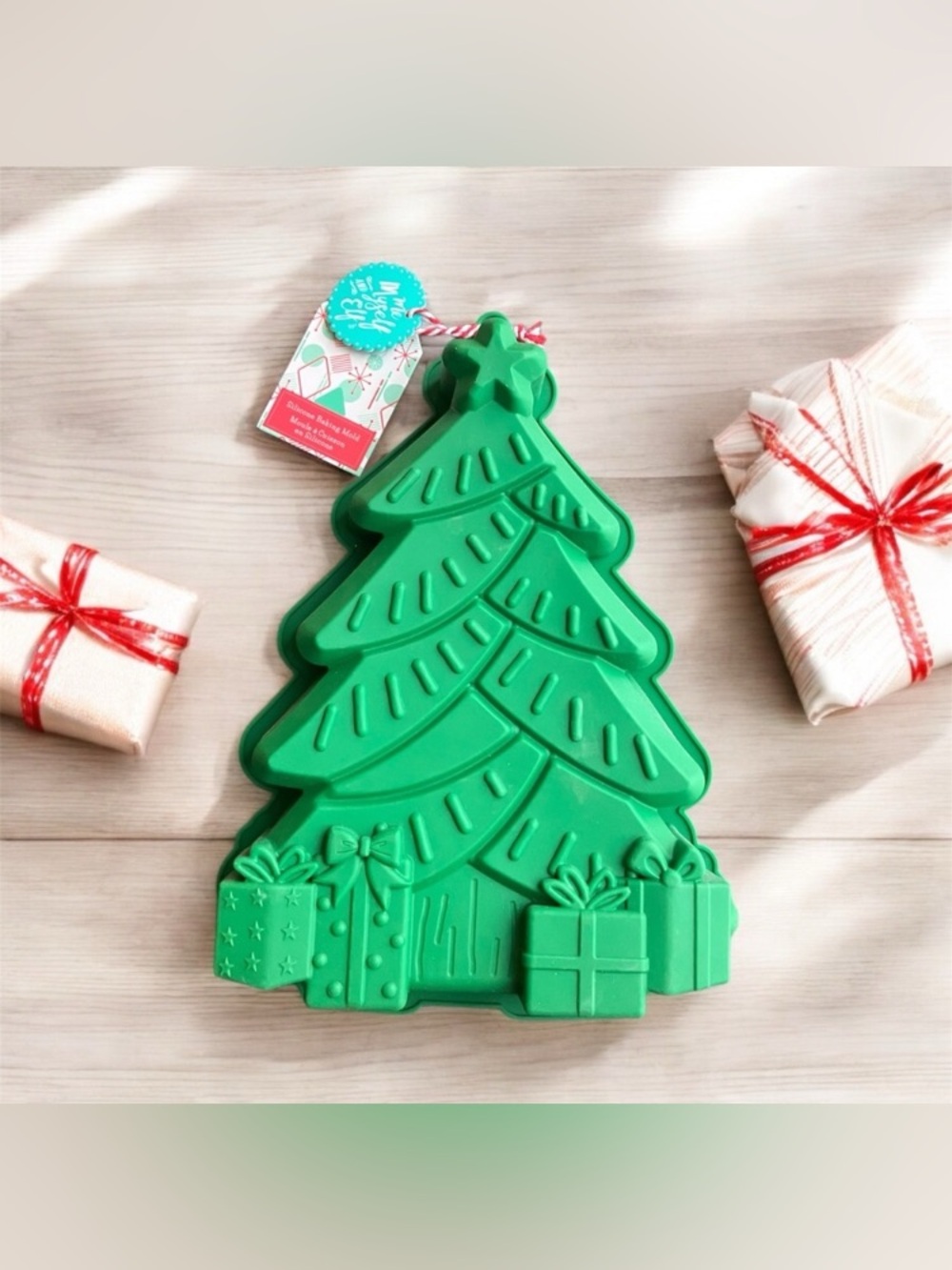 NEW Me Myself and Elf Green Christmas Tree Presents Silicone Baking Mold Pan